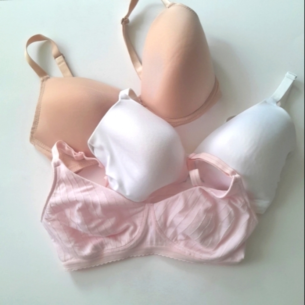 3 BRAS , Soft Surround Blouse, 1 Flowy Blouse Bundled